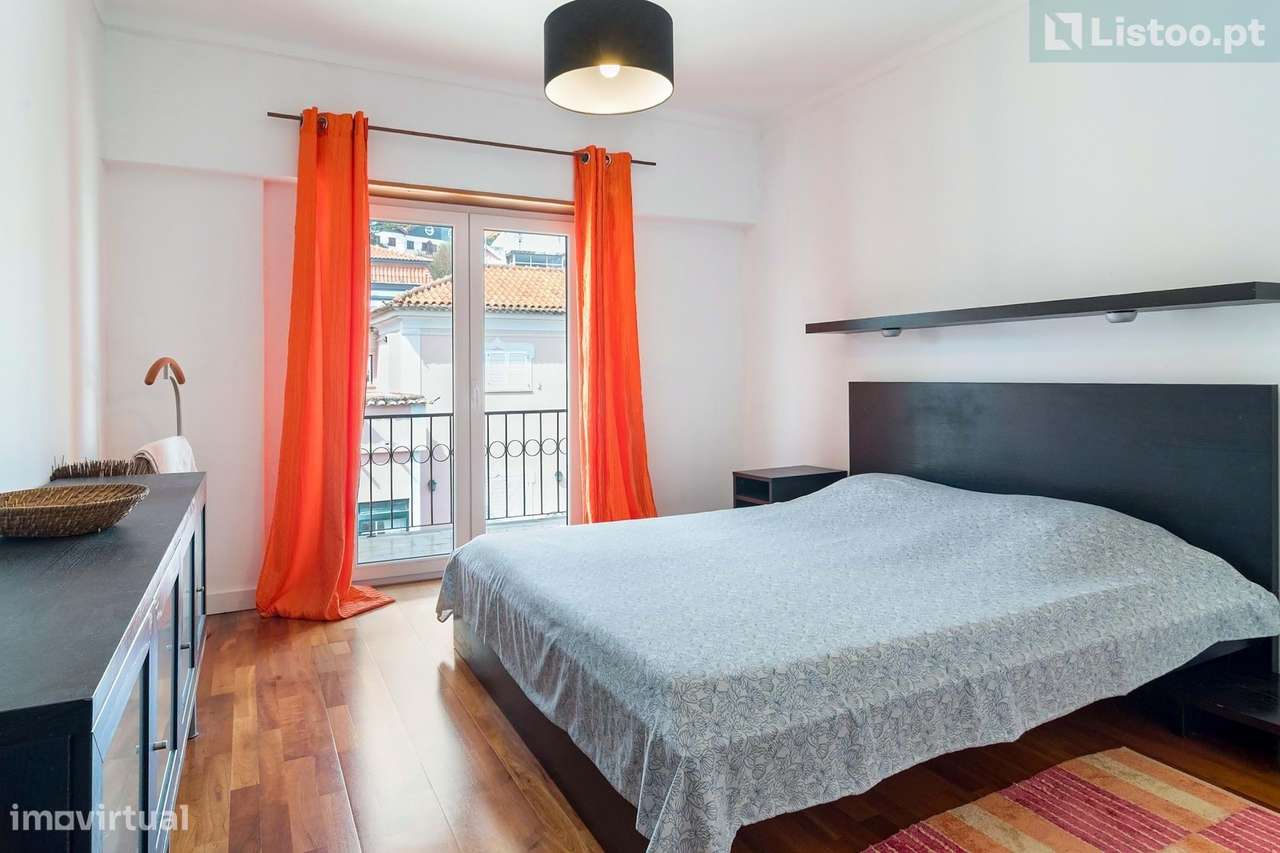 Apartamento T2+T1 com vista mar, no Monte Estoril-12