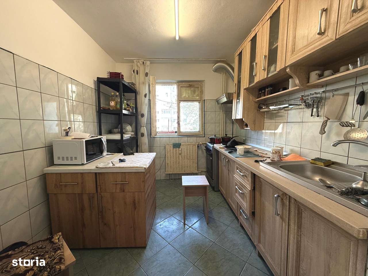 Apartament 3 camere Crangasi - Bloc 1985 - 5min de Metrou Crangasi-0