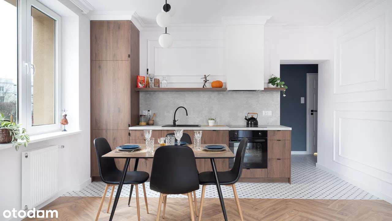 **Po remoncie*TOP lokalizacja*Balkon*1 piętro**-1