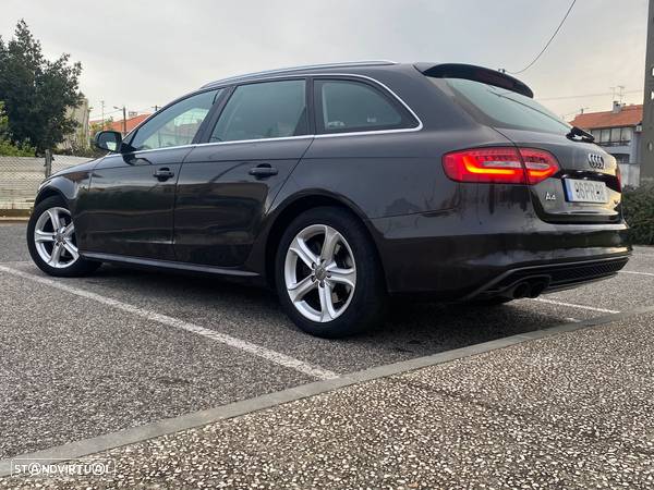 Audi A4 Avant 2.0 TDI S-line - 22