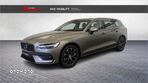 Volvo V60 D4 Momentum Pro - 1