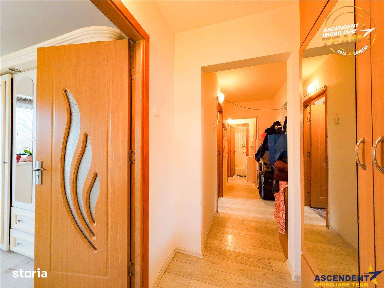 LIVE! Camin decomandat,4 camere,2 bai, conditii apreciabile,Ciucului,S - Imagine principală: 5/20