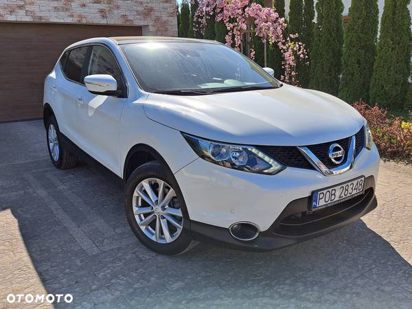 Nissan Qashqai 1.6 DCi Xtronic TEKNA - 4