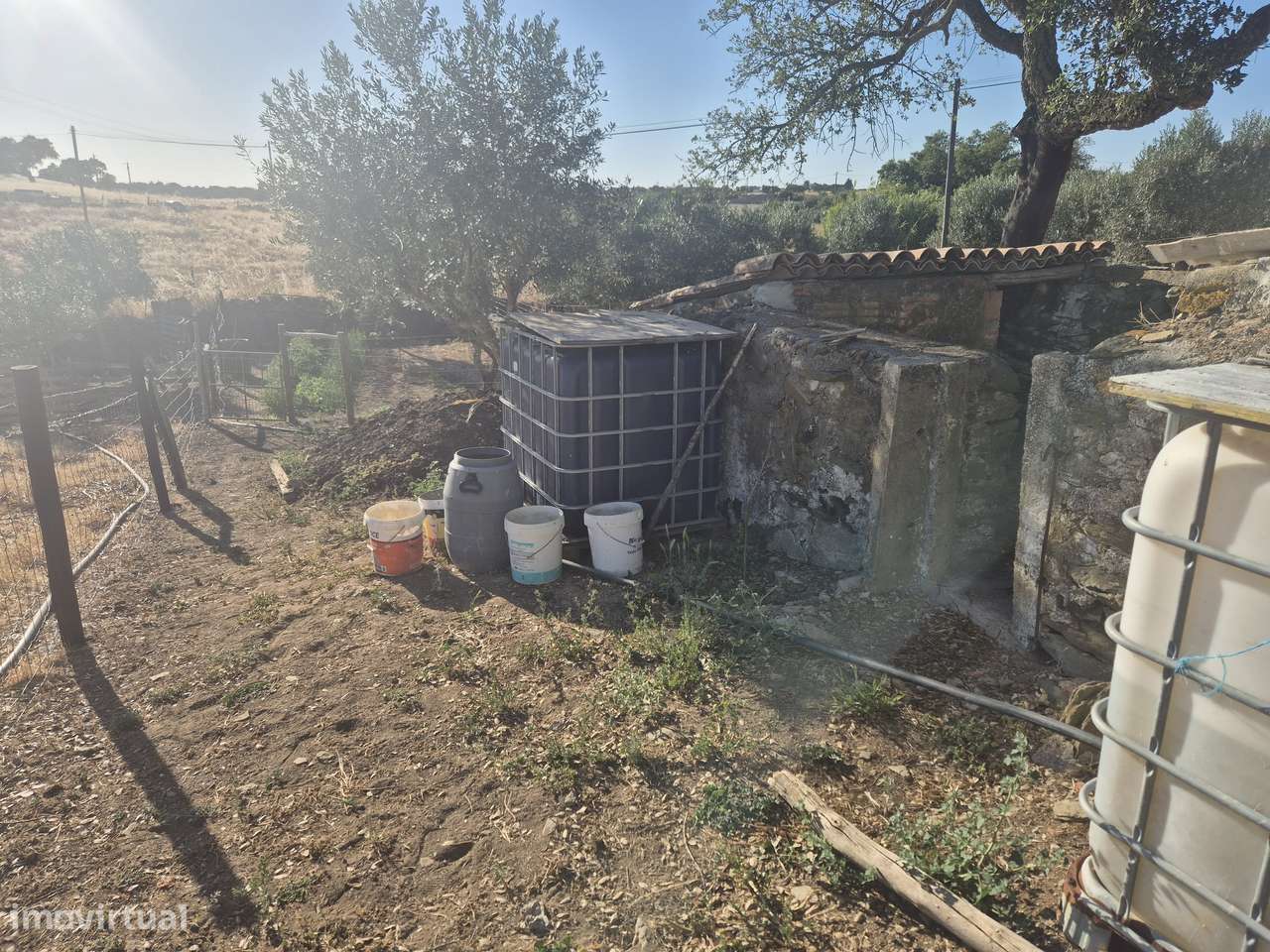 Moradia terrea com terreno todo vedado na Aldeia dos Fernandes-9