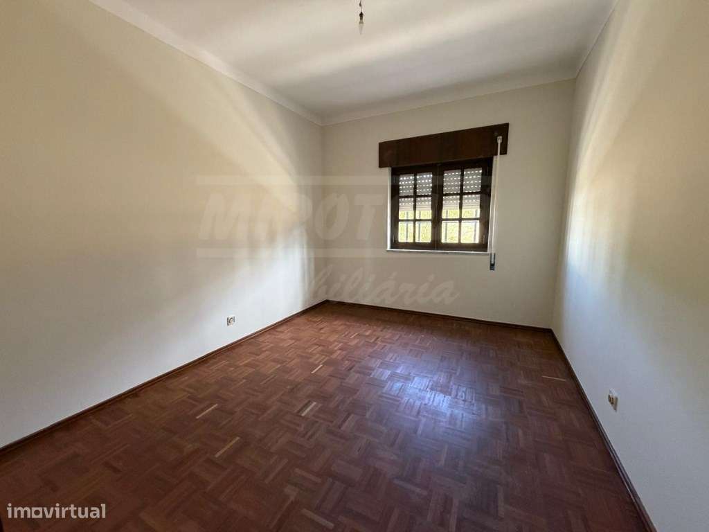 Moradia T4 com amplo terreno a poucos minutos da praia de Santo André-19