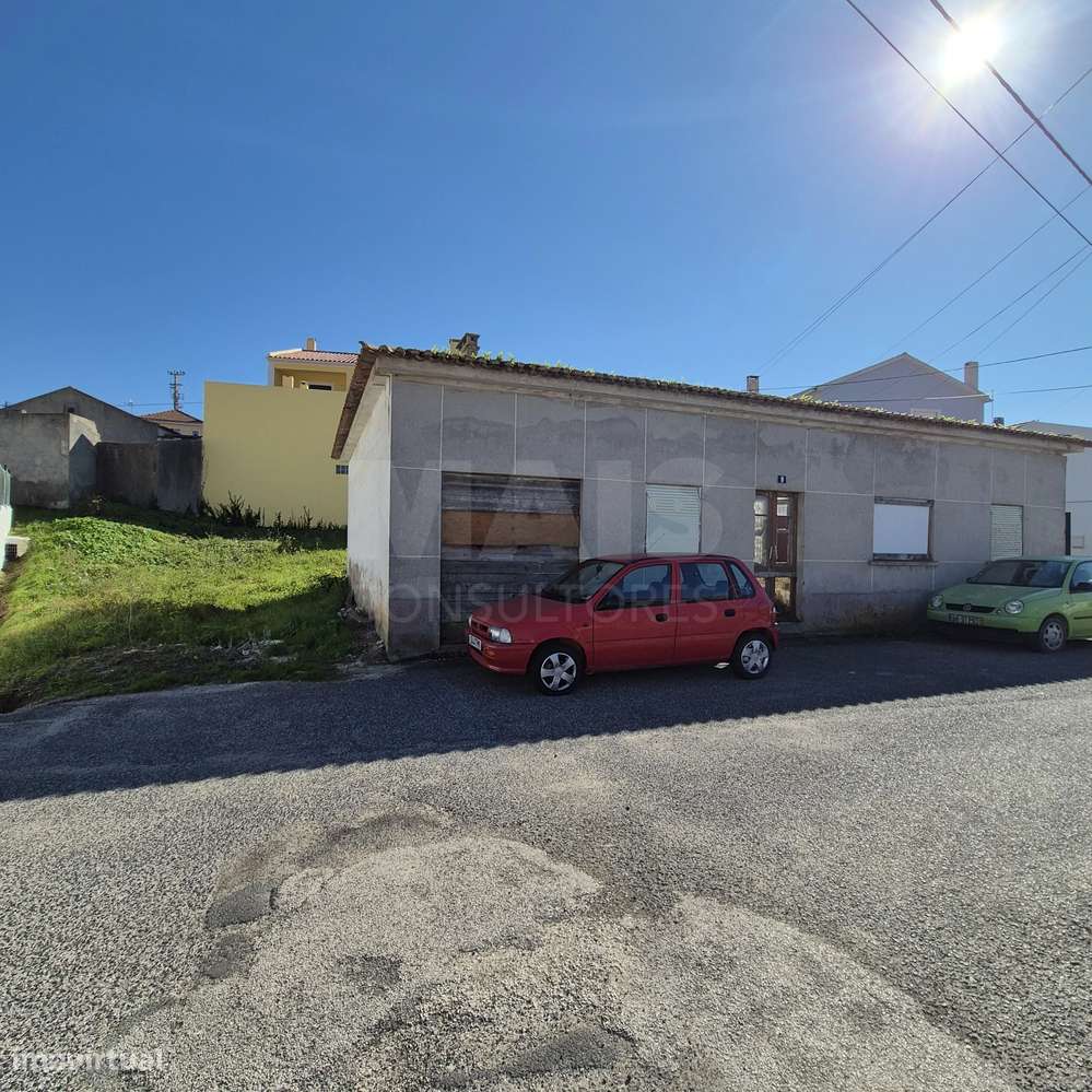 Moradia T4 para Renovação Total no Centro da Serra d'El Rei - Grande imagem: 4/26