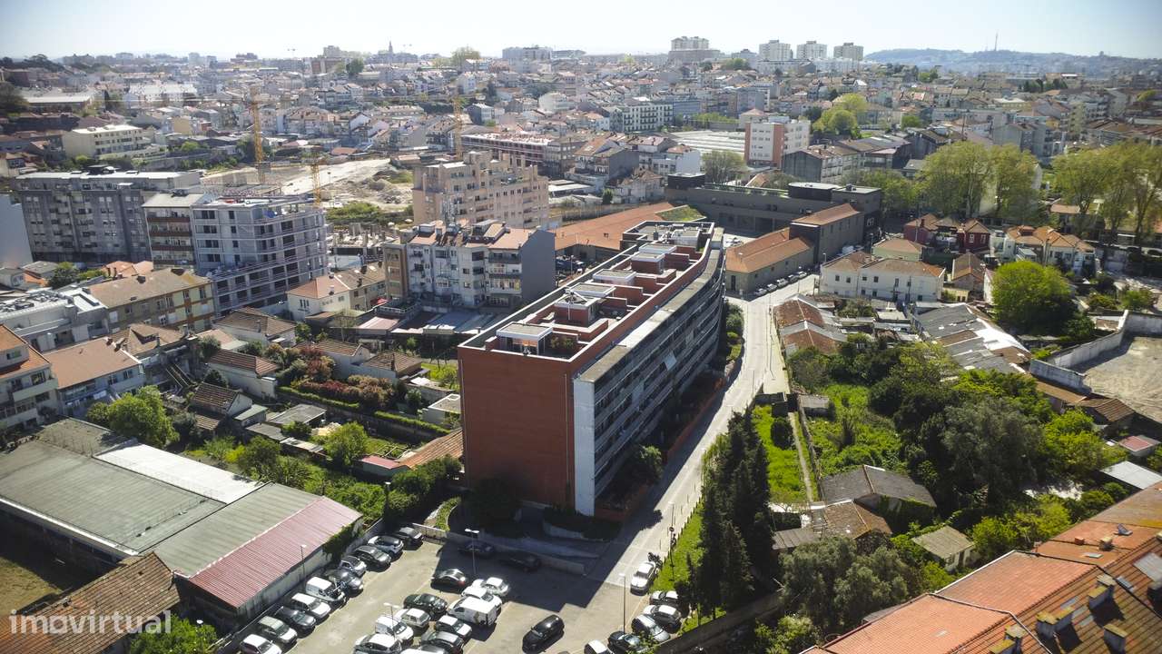T3 Duplex com Jardim Privativo, O Conforto de uma Moradia  Porto-20