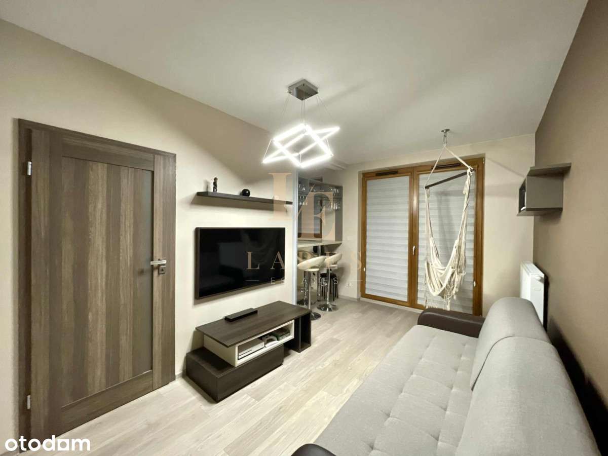 Parking w garażu | Balkon | Internet - Pełny obrazek: 2/9