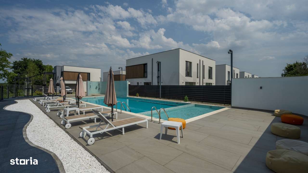Vila tip duplex in complex cu piscina si loc de joaca - Imagine principală: 1/15