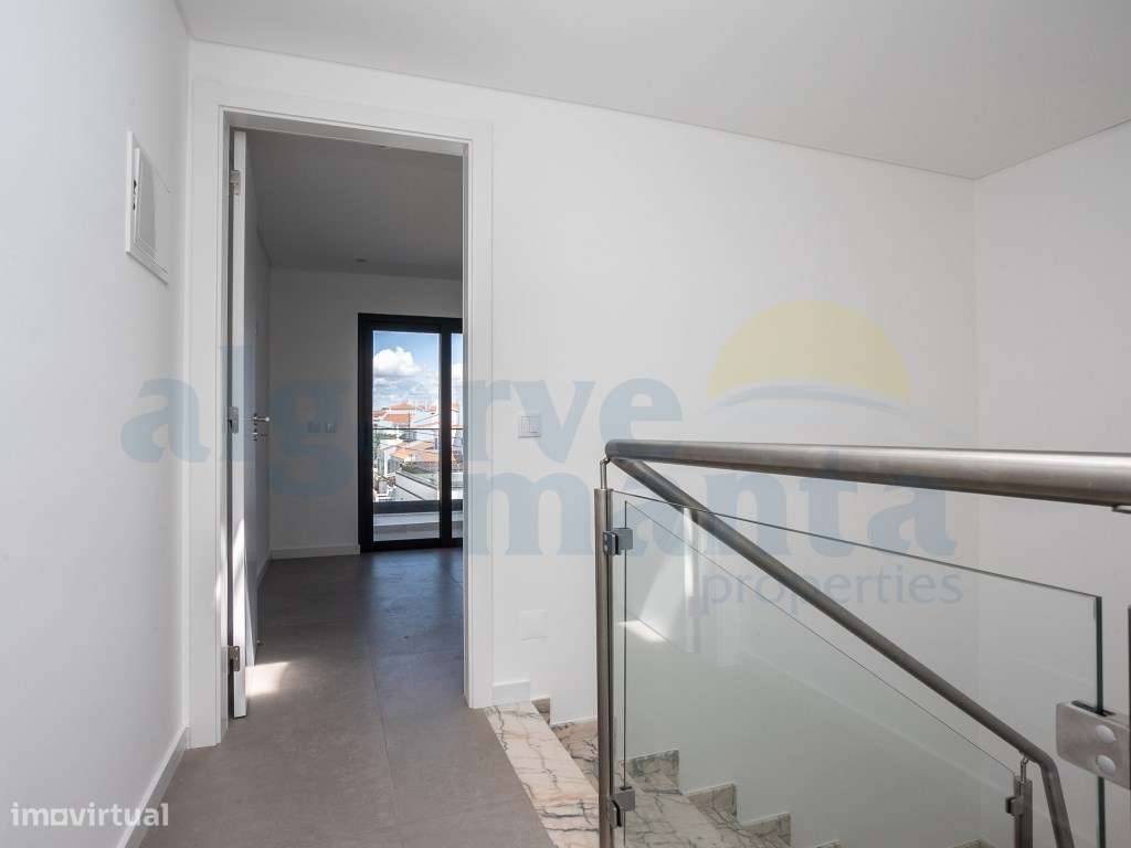 Exclusiva Moradia T4 de Luxo à Beira-Mar com Piscina Privada, Estac...-22