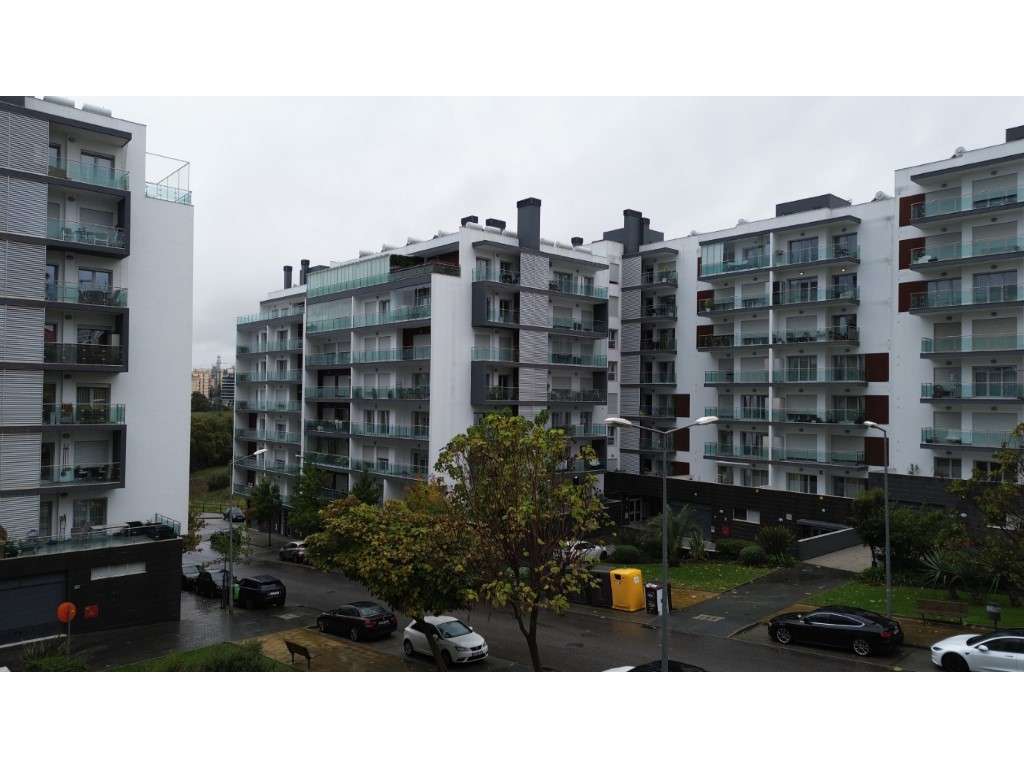 T2 com Suíte, Garagem e 2 Terraços no Empreendimento SolVillas na P...-31