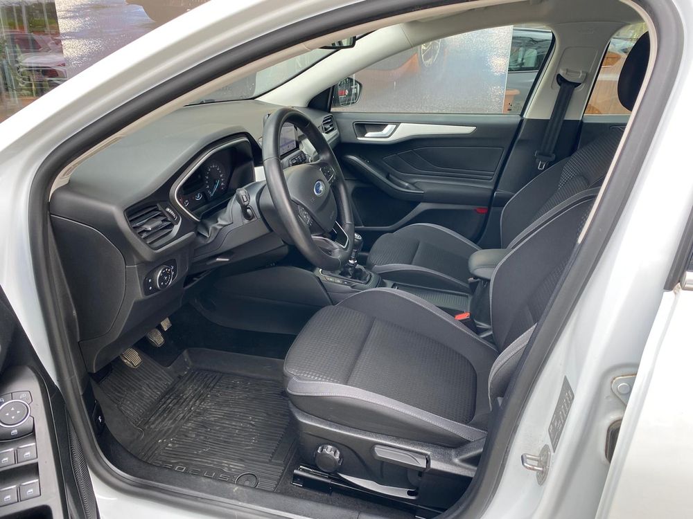 Ford Focus - foto 6