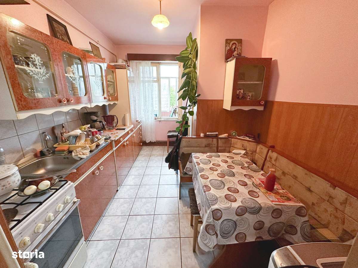 Apartament DE VÂNZARE cu o locatie excelenta! - Imagine principală: 4/10