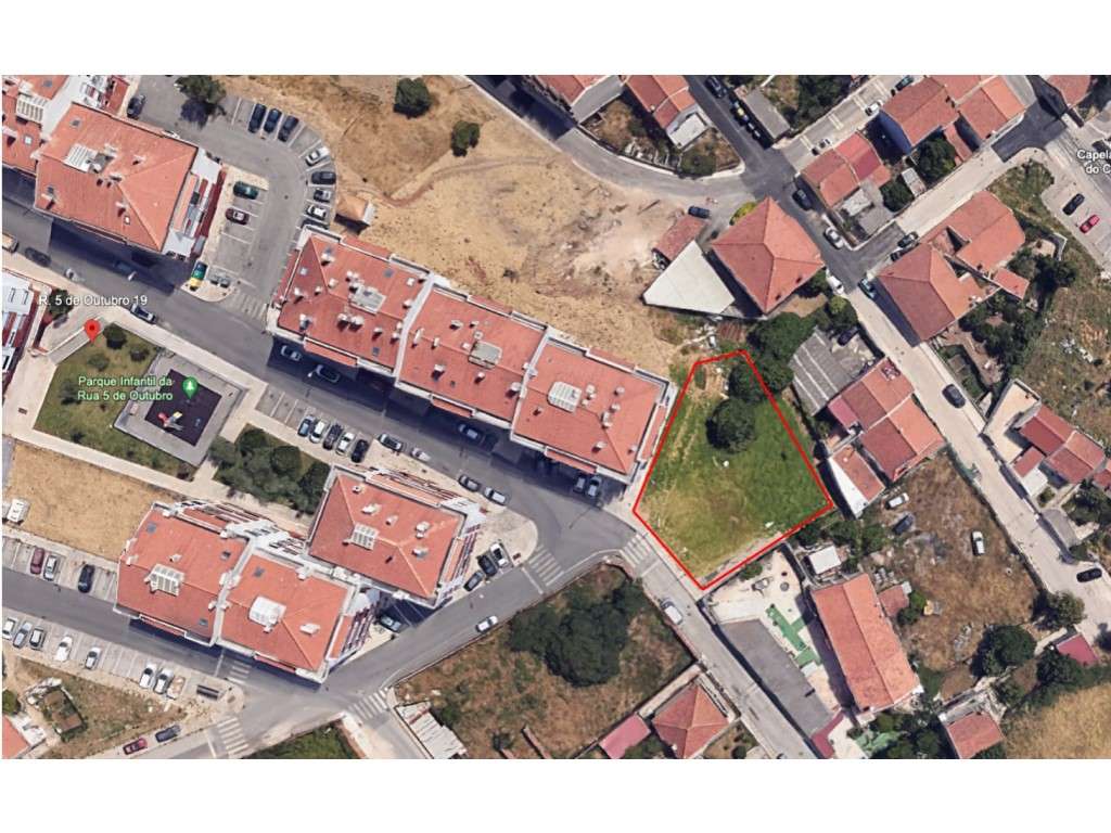 Lote de Terreno Urbano - Grande imagem: 2/5