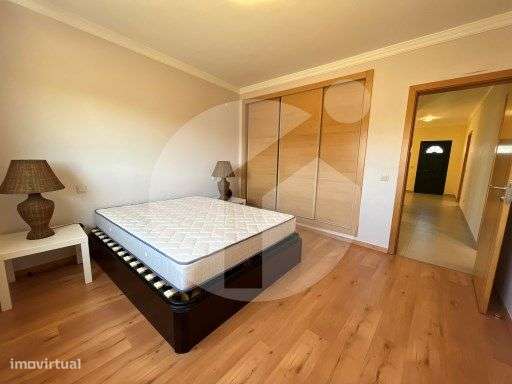 Moradia T4 com piscina - Olhão-26