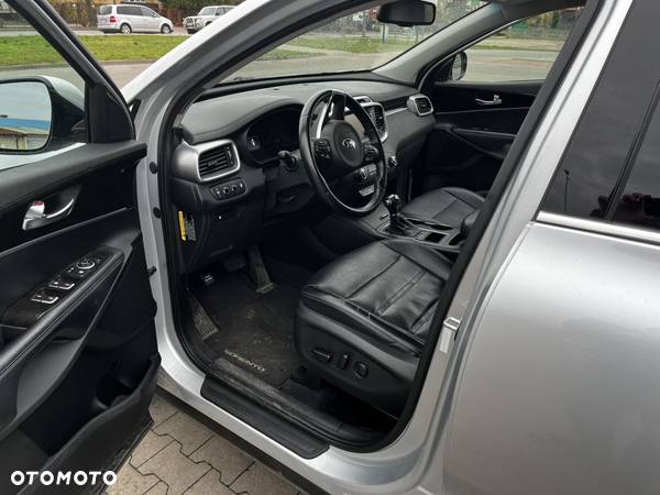 Kia Sorento 2.4 GDI AWD Vision - 11