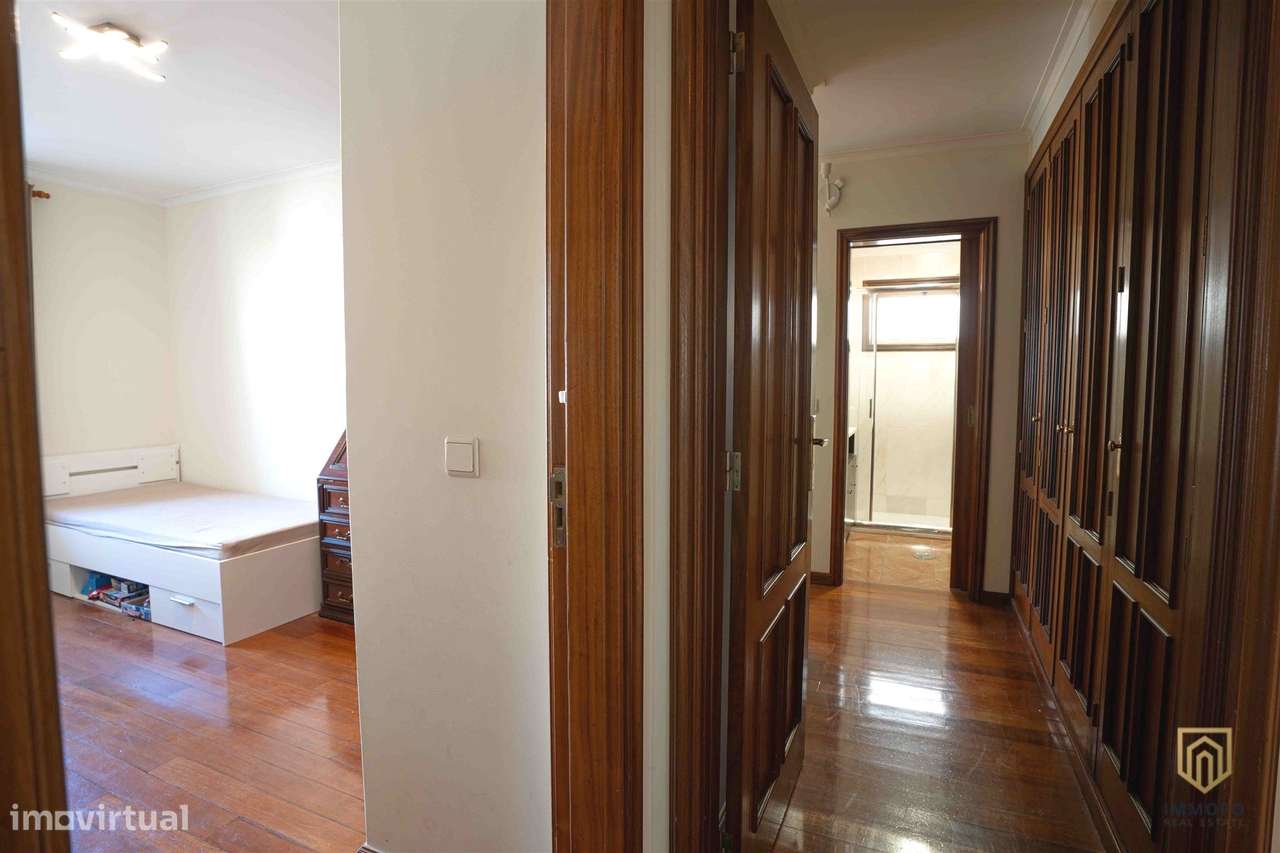 T3 em Ermesinde com garagem box para 4 carros | 185 m²-13