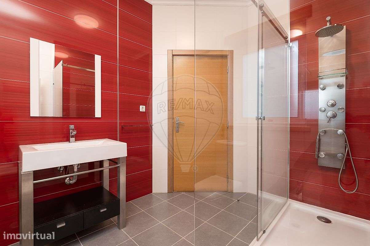 Moradia T4 para venda-24