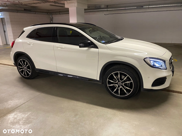 Mercedes-Benz GLA 220 4-Matic AMG Line - 6