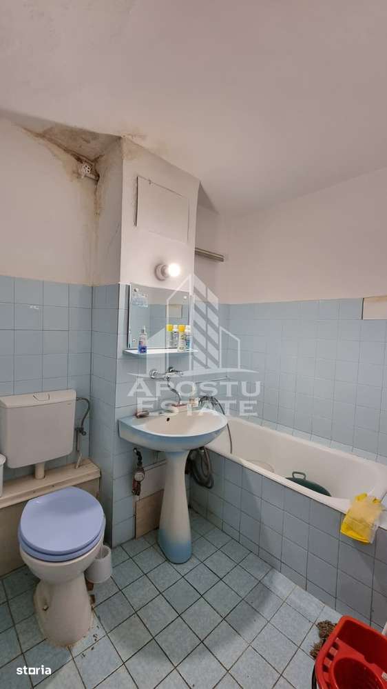 Apartament cu 2 camere, decomandat, etaj 1, zona Cal. Aradului - Imagine principală: 4/4