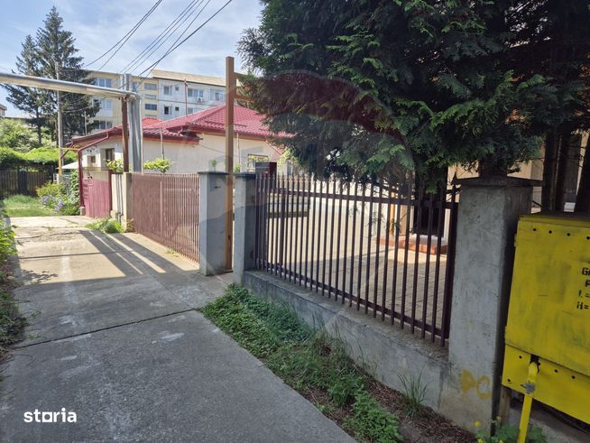 Casă / Vilă de vanzare zona Energiei RMB-13
