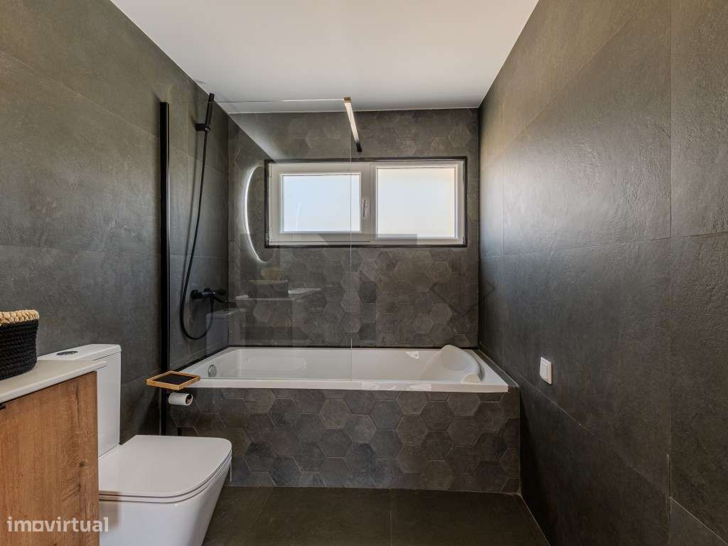 Moradia T4 com Piscina e Garagem para Venda na Verdizela, Charneca ...-39
