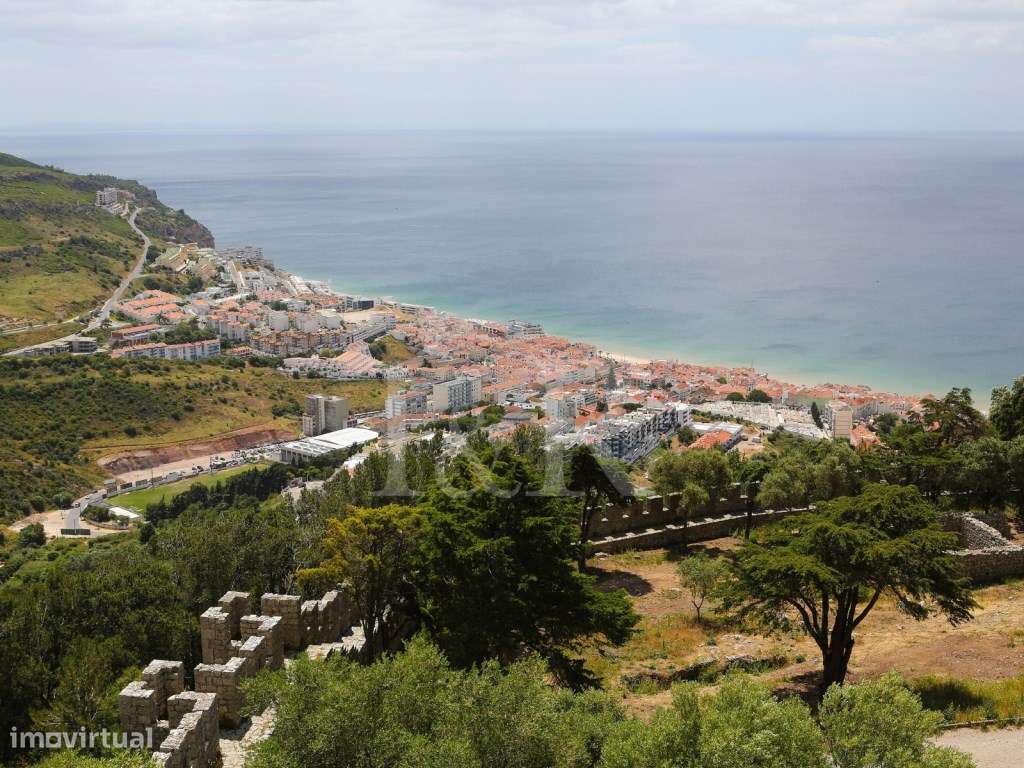 Moradia T3 com jardim e piscina perto das praias de Sesimbra-9