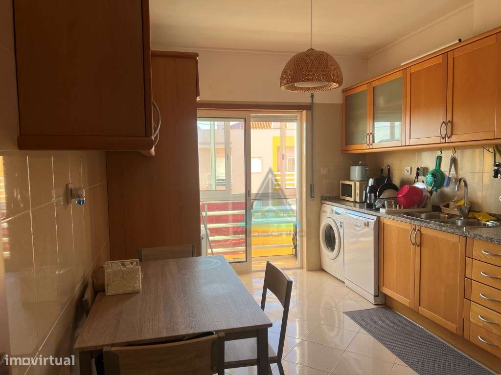 Apartamento T3 com parqueamento Corroios - OFERTA ESCRITURA - Grande imagem: 4/30