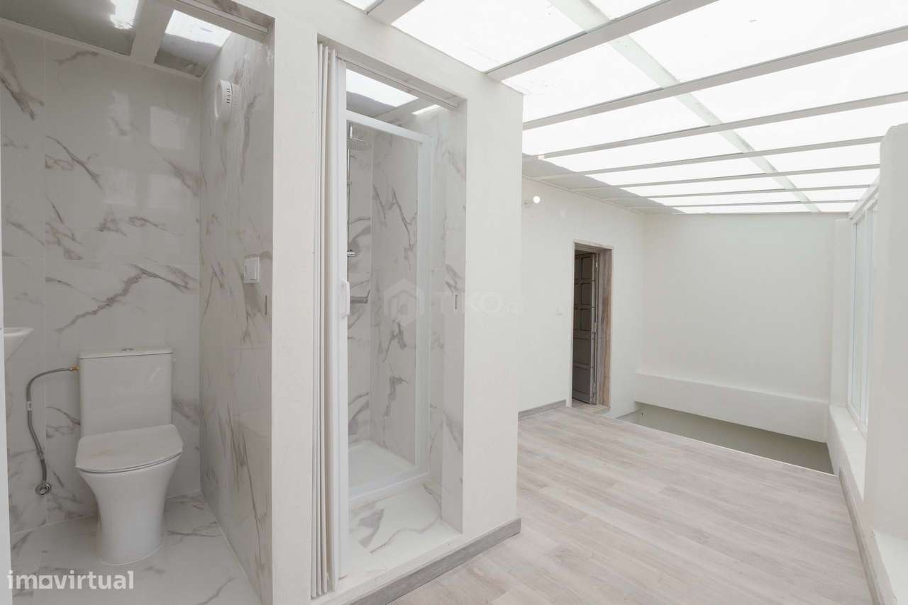 MORADIA T4 EM MEM MARTINS |  VALOR IMPERDÍVEL 160.000€ - Grande imagem: 5/26