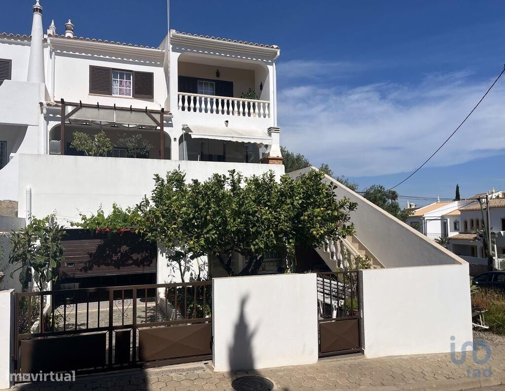 Casa tradicional T3 em Faro de 175,00 m2