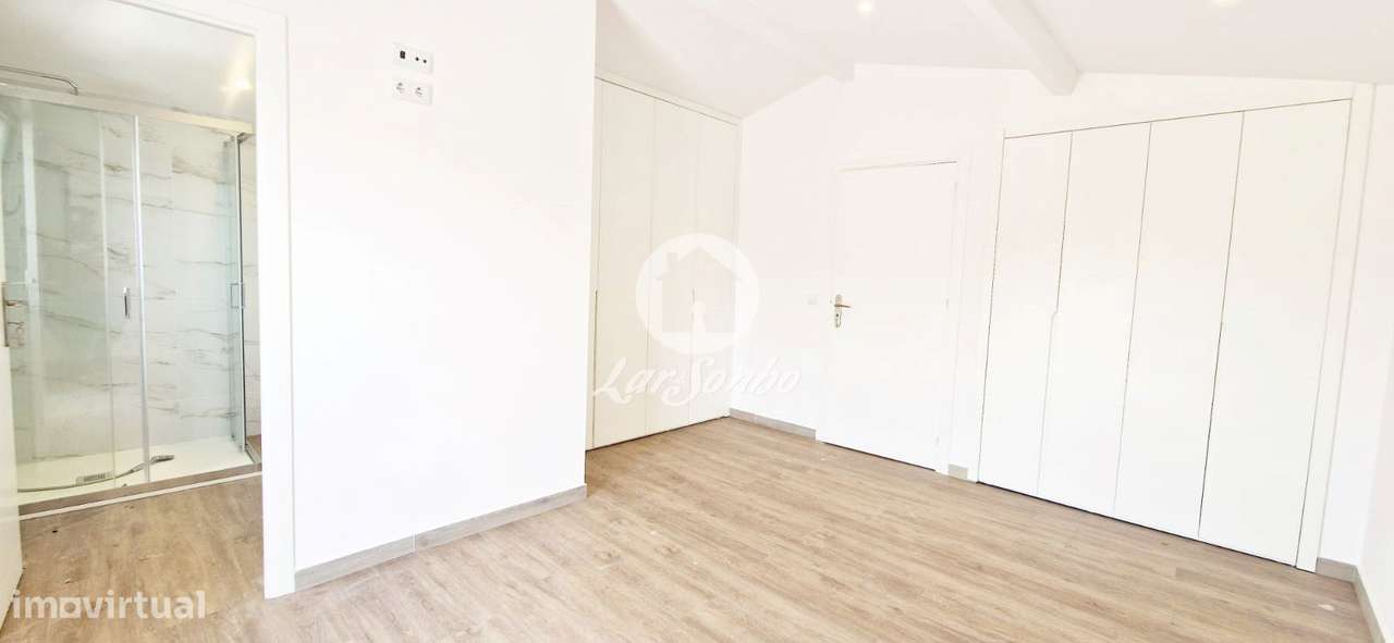 Apartamento T3 com dois terraços no centro do Porto - Grande imagem: 4/21