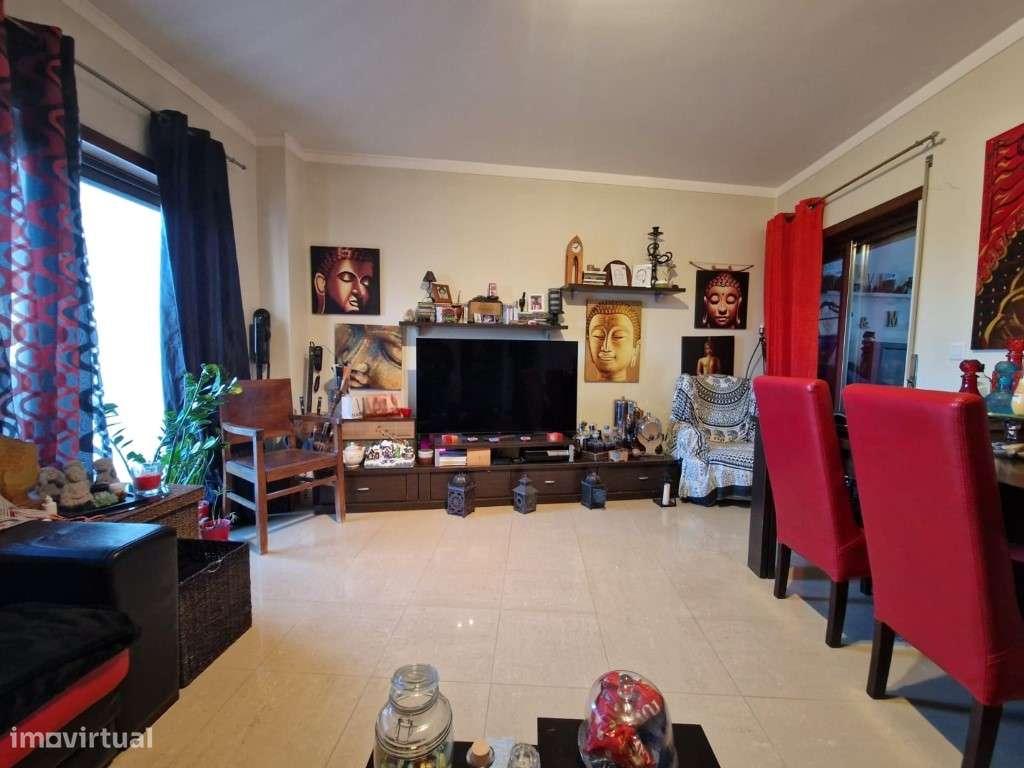 Apartamento T2 em Sesimbra com vista para o Castelo-16