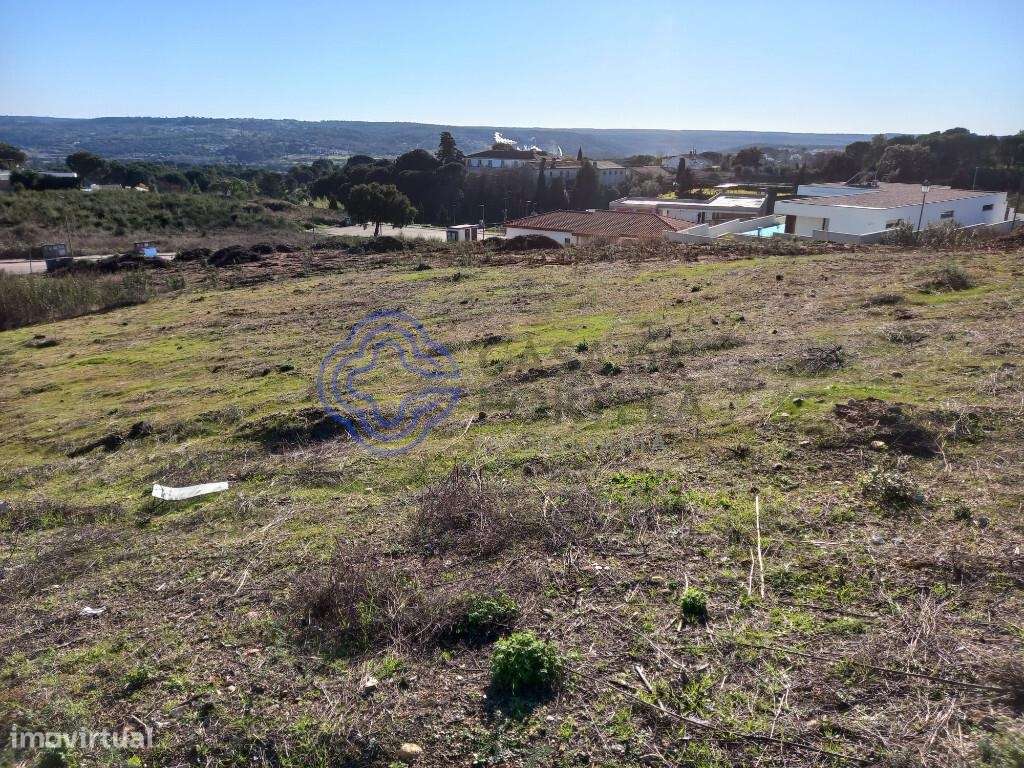 Lote de terreno para construção próximo de Constância no Centro de Por-7