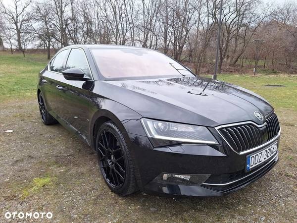 Skoda Superb 2.0 TDI Style DSG - 33