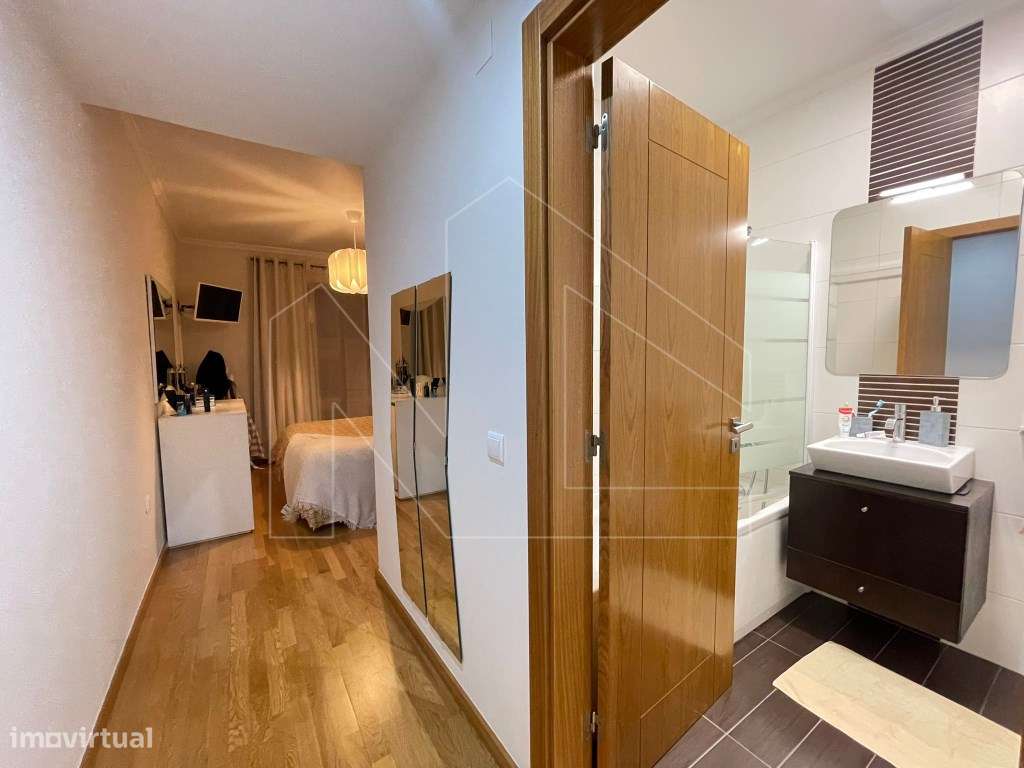Apartamento T2 Premium no coração da Curia-11