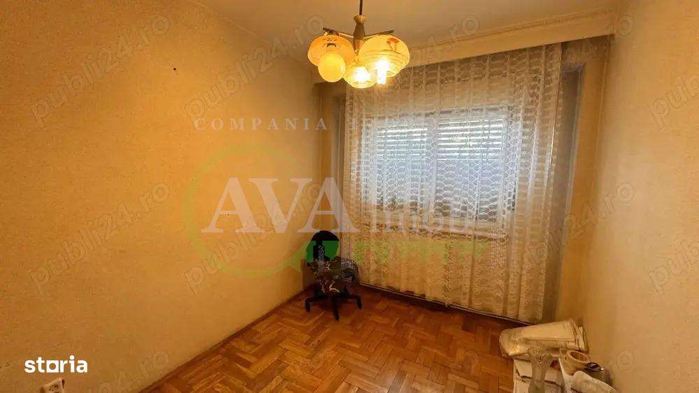 Apartament 4 camere, 2 bai, etaj 3, zona centrala - Imagine principală: 5/10