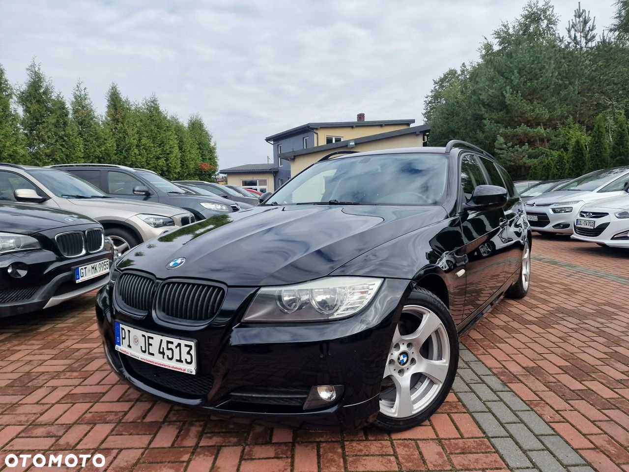 BMW Seria 3 318i Touring - 6