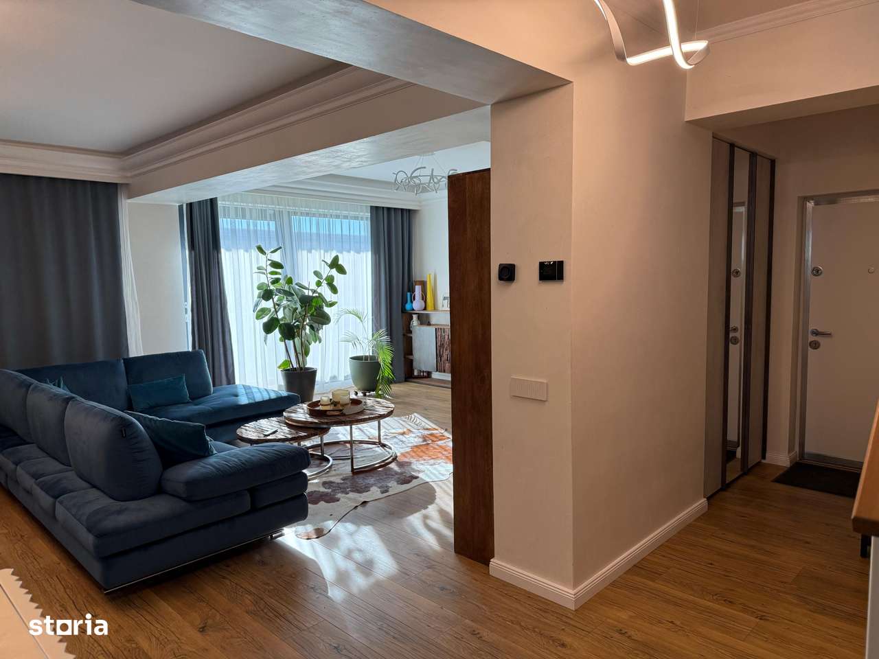 Penthouse 4 camere lux Mamaia Sat-17