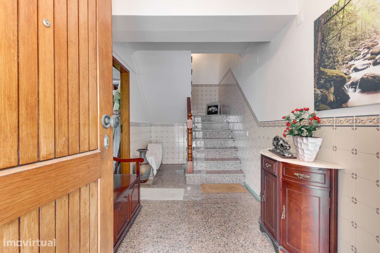 Excelente Moradia T3 em Alverca do Ribatejo - Grande imagem: 2/34