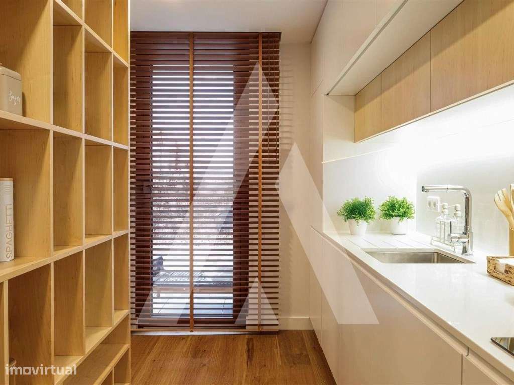 Apartamento T1 na Presa Santa Joana.-1