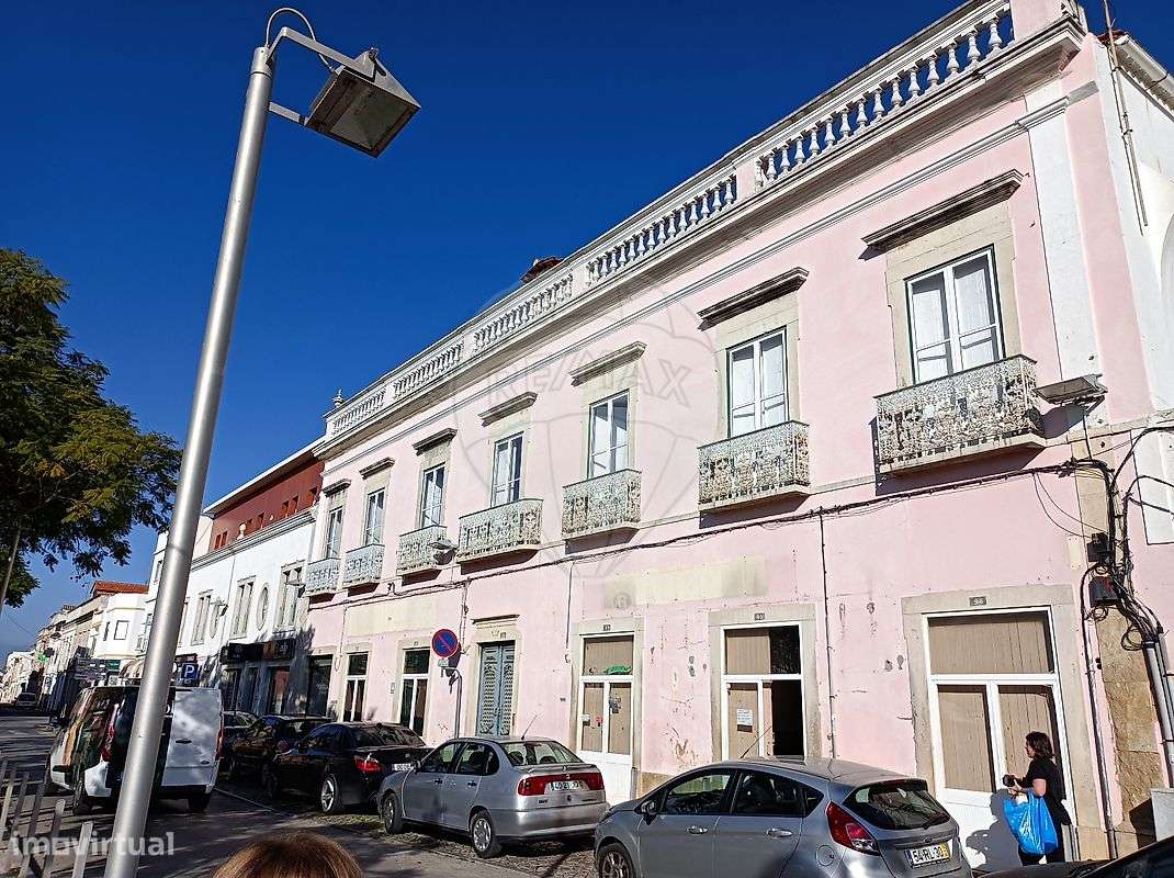 Prédio  para venda - Grande imagem: 2/25