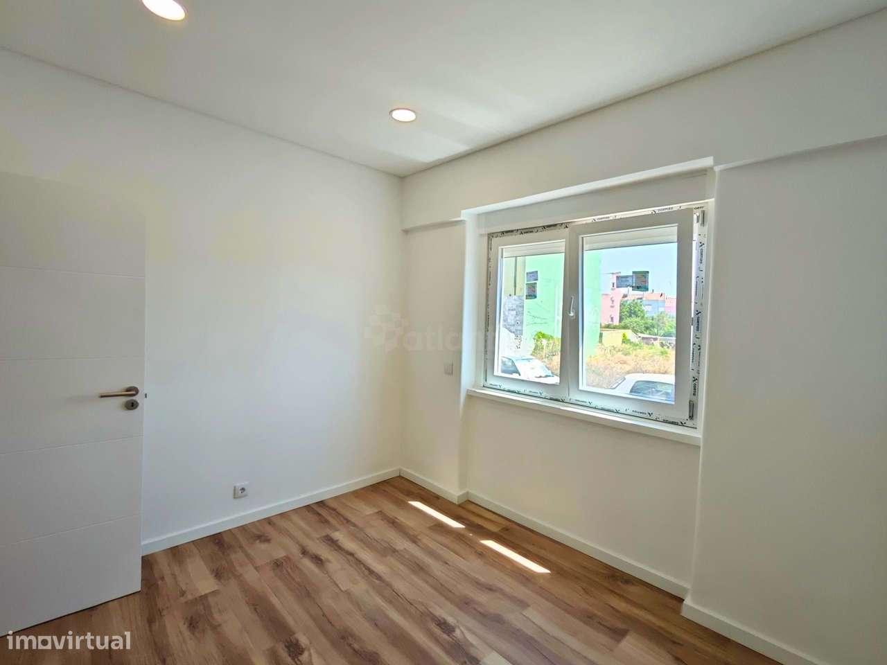 Apartamento com terraço perto da estação - Grande imagem: 4/25