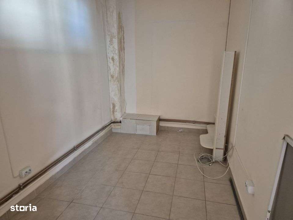 Spatiu cabinet medical, coafura -  zona centrala, etaj 1, 84 mp - Imagine principală: 4/8