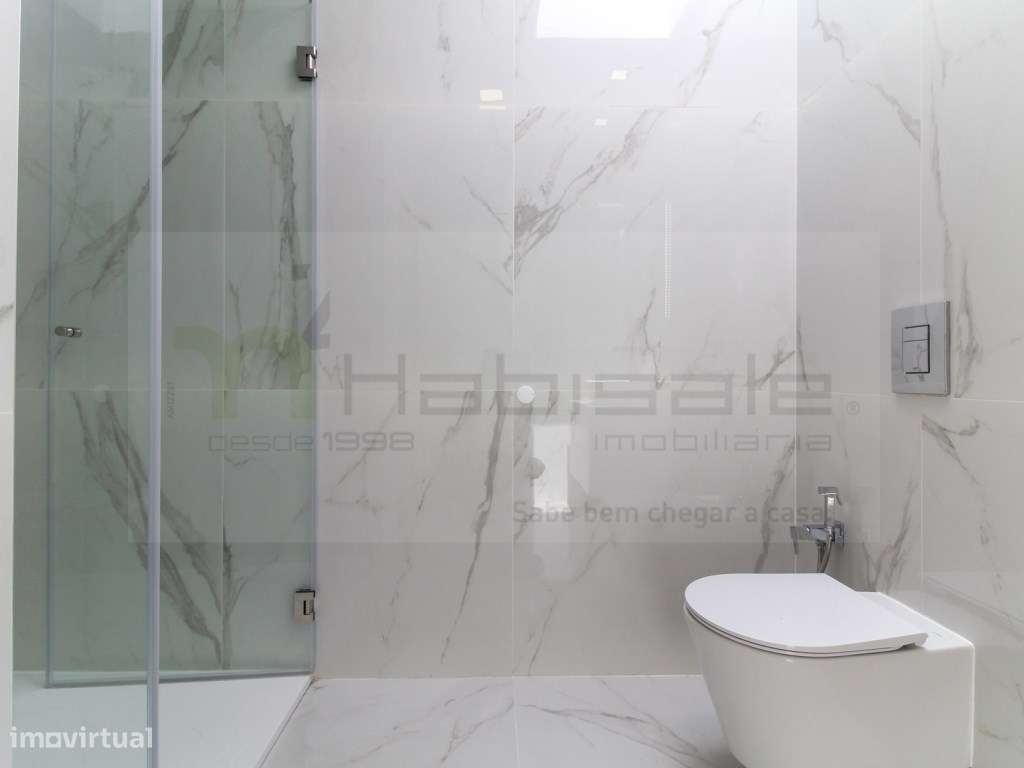 Moradia T4 em condomínio fechado em Loures, com piscina!-42