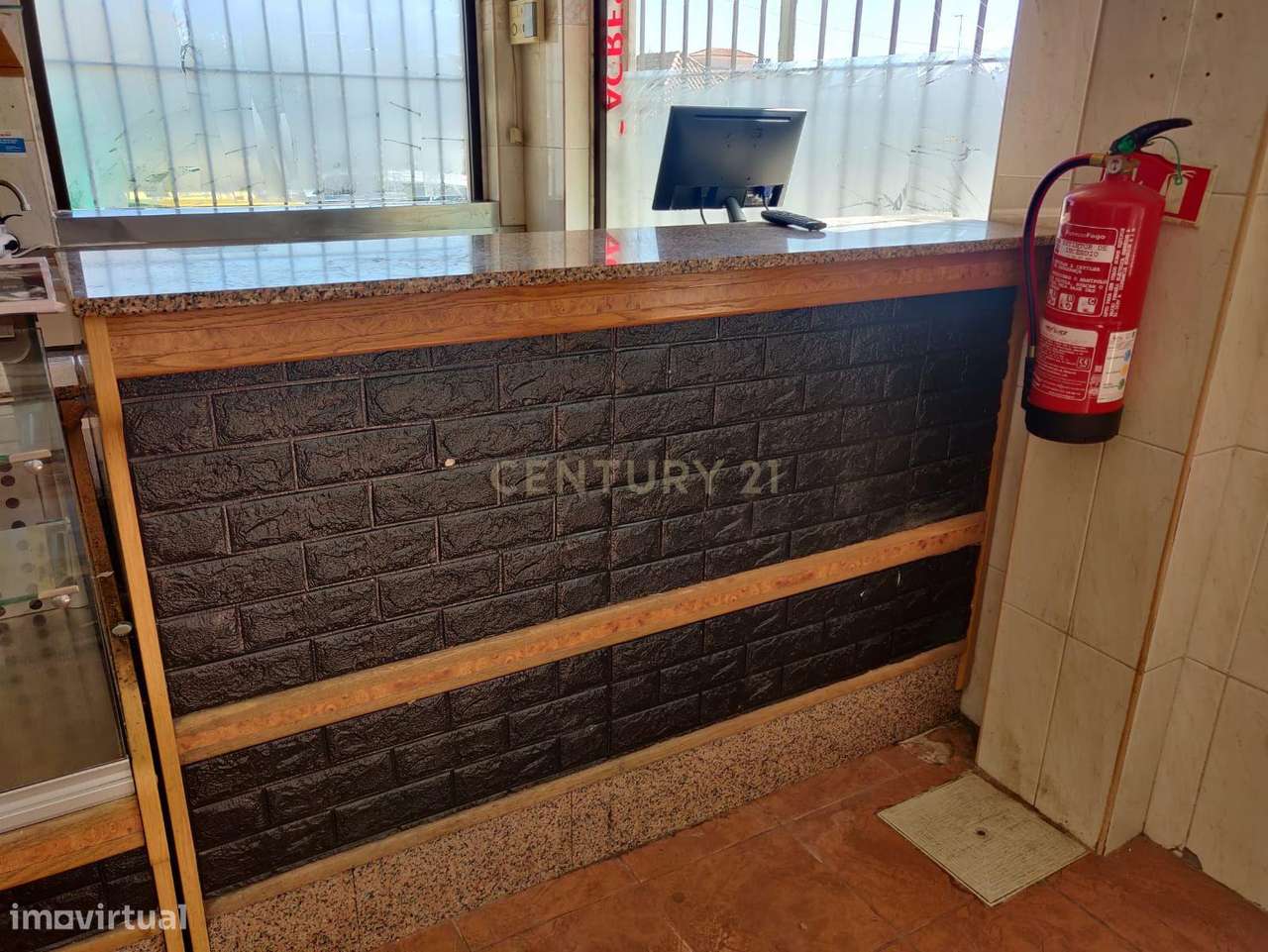 Loja com esplanada à Venda em Zona Central da Quinta do Conde - Grande imagem: 3/33