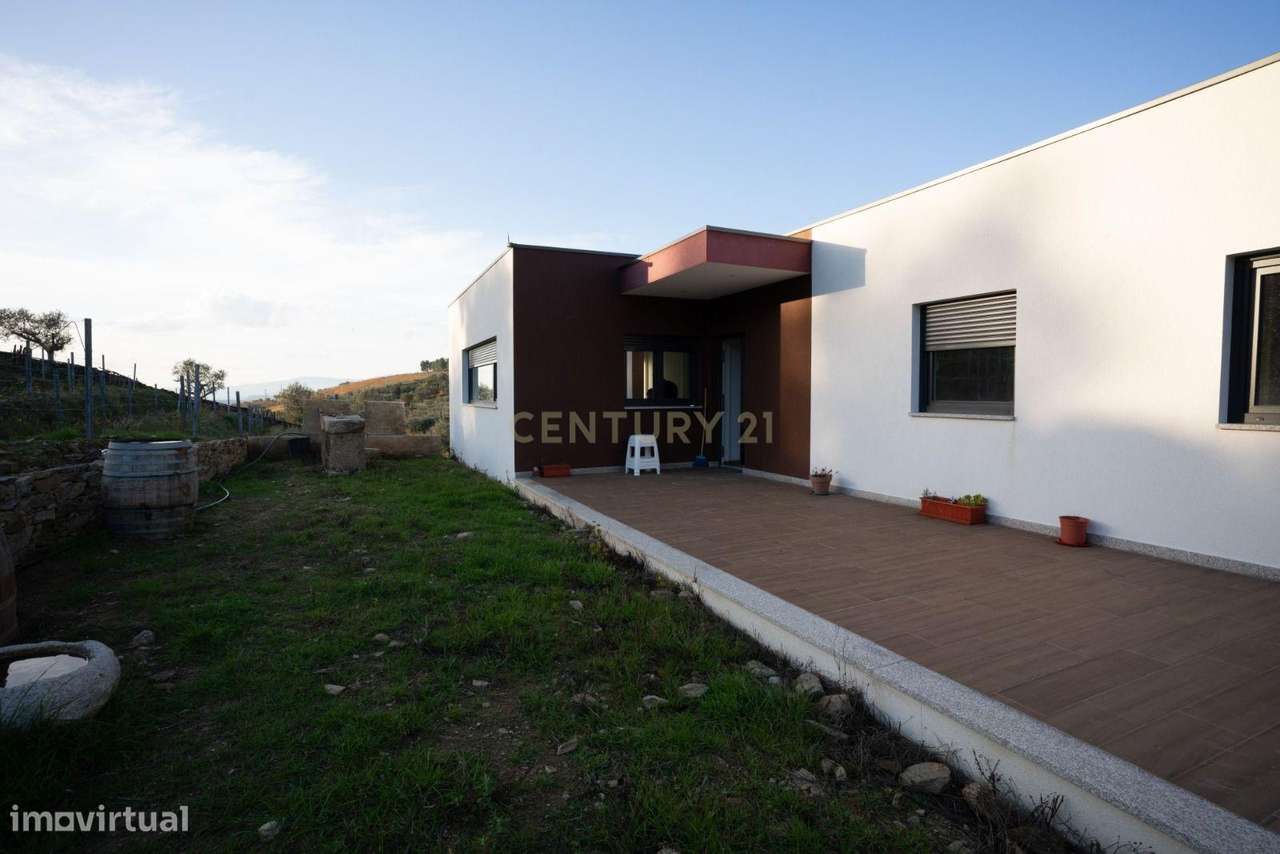 Moradia, 114 m², Barcos e Santa Leocádia-51