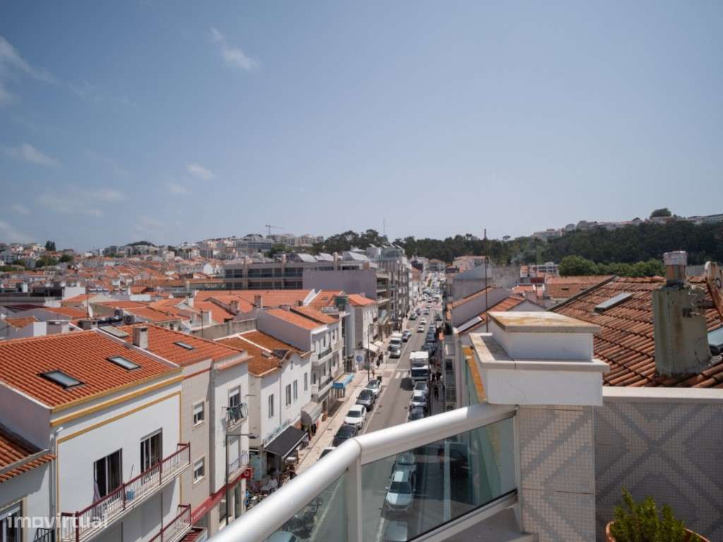 Apartamento T2 com Rooftop e Vista de 360º na Melhor Localização da...-38