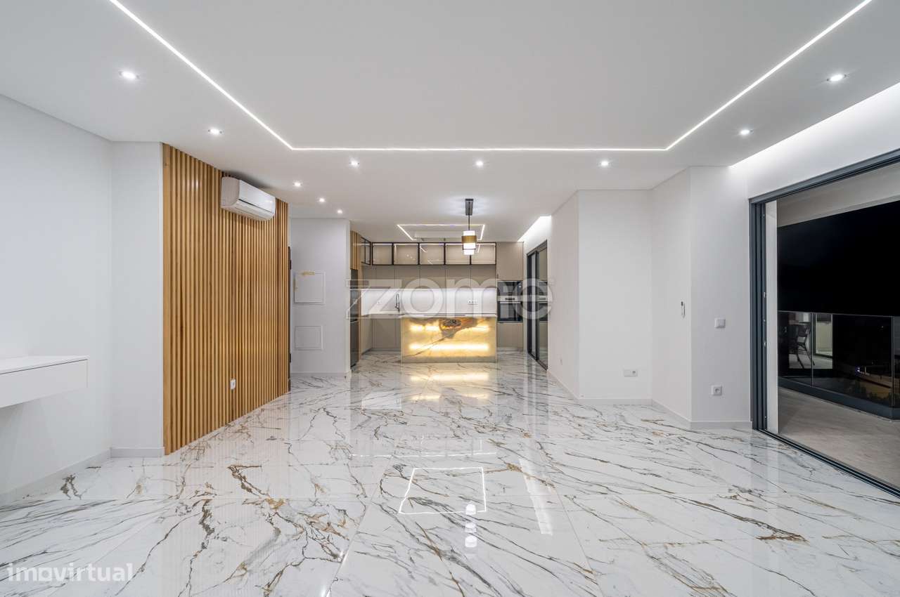 Apartamento T3 Penthouse com Vista Mar e Cidade no Caniço-10