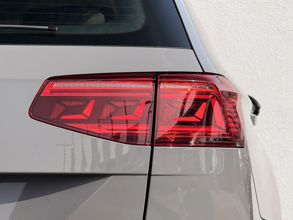 Volkswagen Passat-Variant 1.5 TSI Opf DSG Business 150 KM — zdjęcie 3