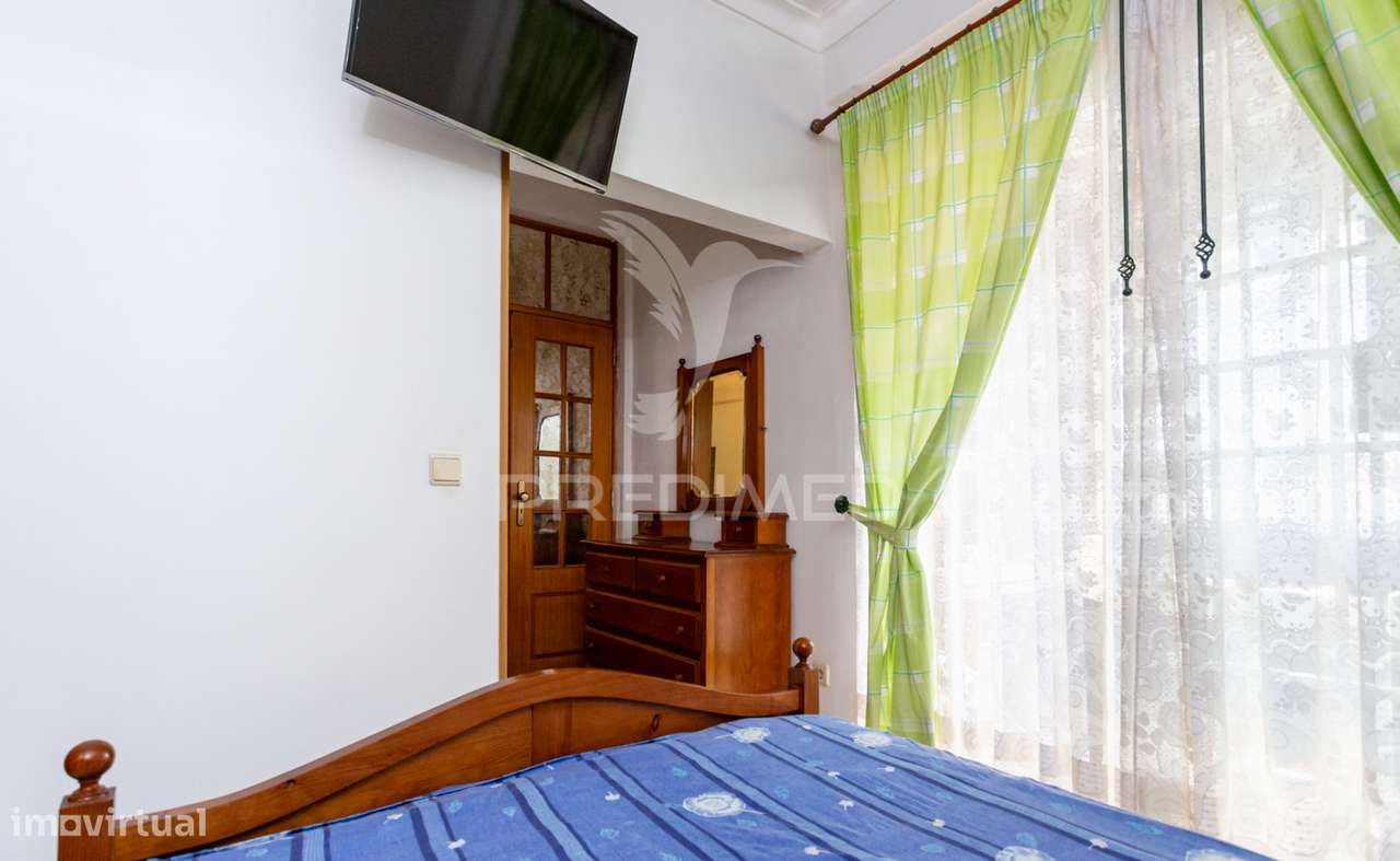 Espaçoso T4 no Feijó, Almada - Grande imagem: 5/23